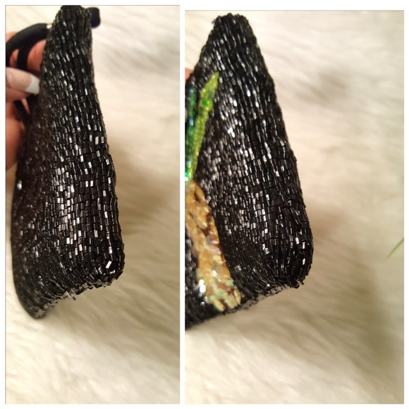 Bead & Sequin Pineapple Wristlet - Picture 4 of 8